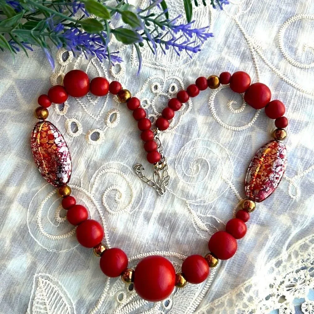 Red Wood Bead Necklace 18